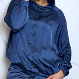 Camicia satinata con cappuccio