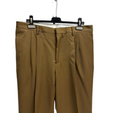 Pantaloni classici Lardini di colore marrone per uomo, realizzati al 100% in pura lana vergine.